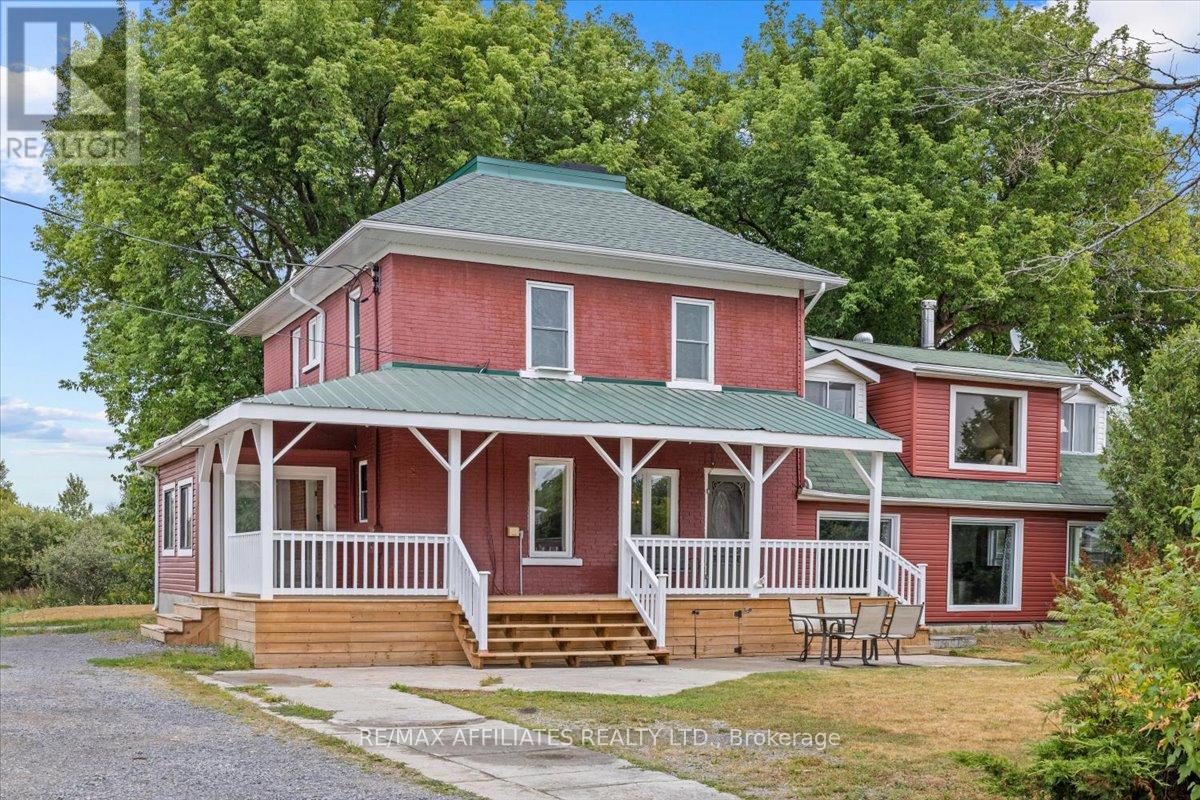 3904 March Rd, Ottawa, ON K0A 1L0
