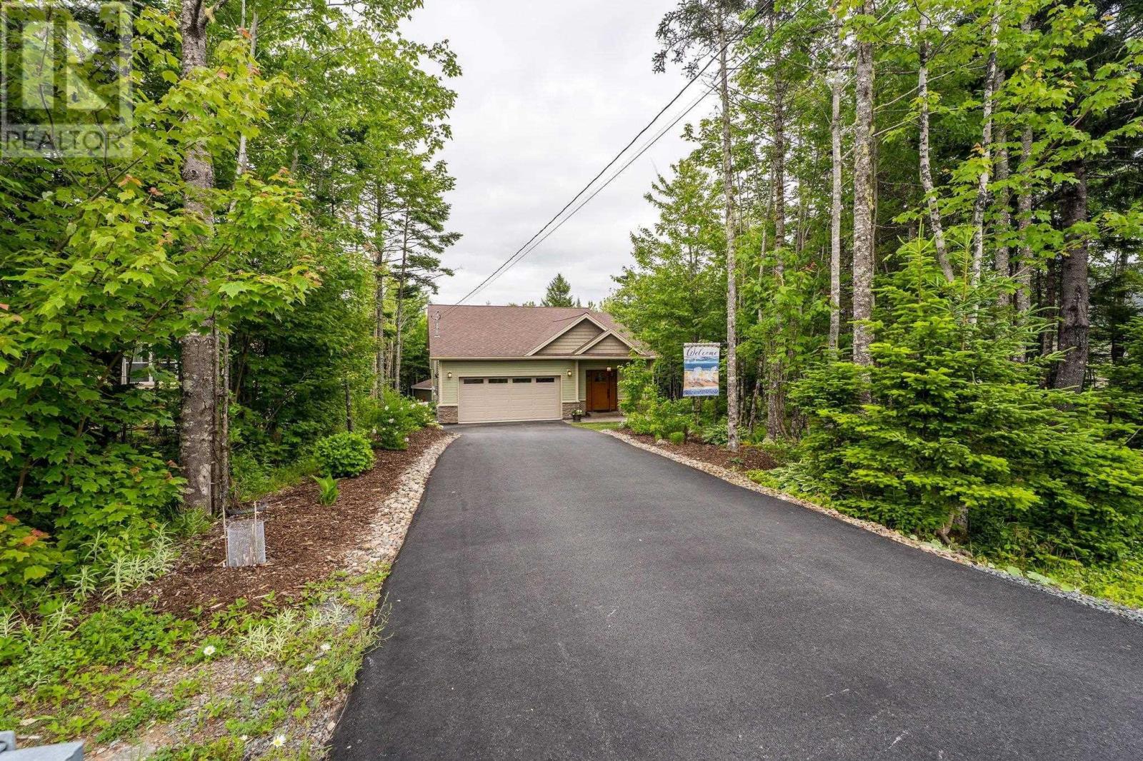 57 Gosling Cir, Porters Lake, NS B3E 0C5