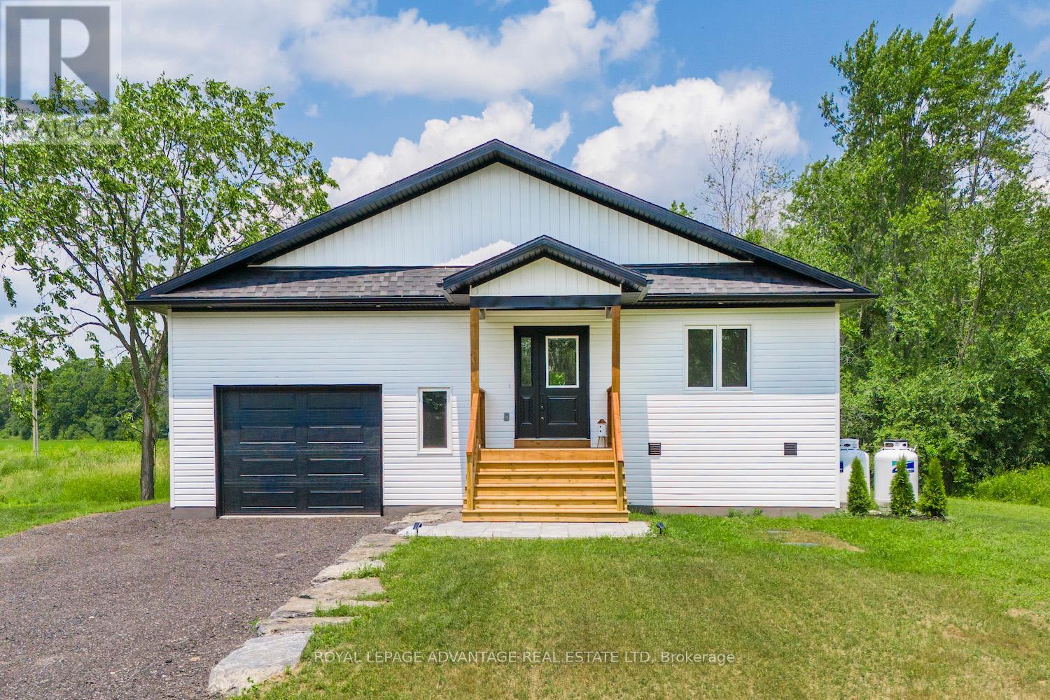 1146 Rideau River Rd, Montague, ON K0G 1N0