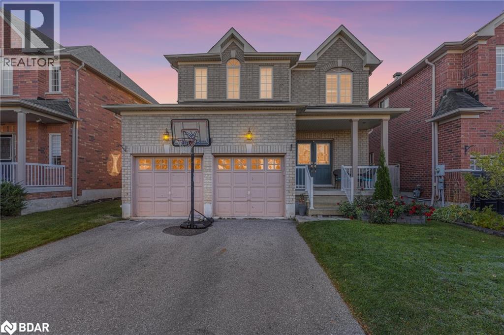 31 Connaught Ln, Barrie, ON L4M 0A6