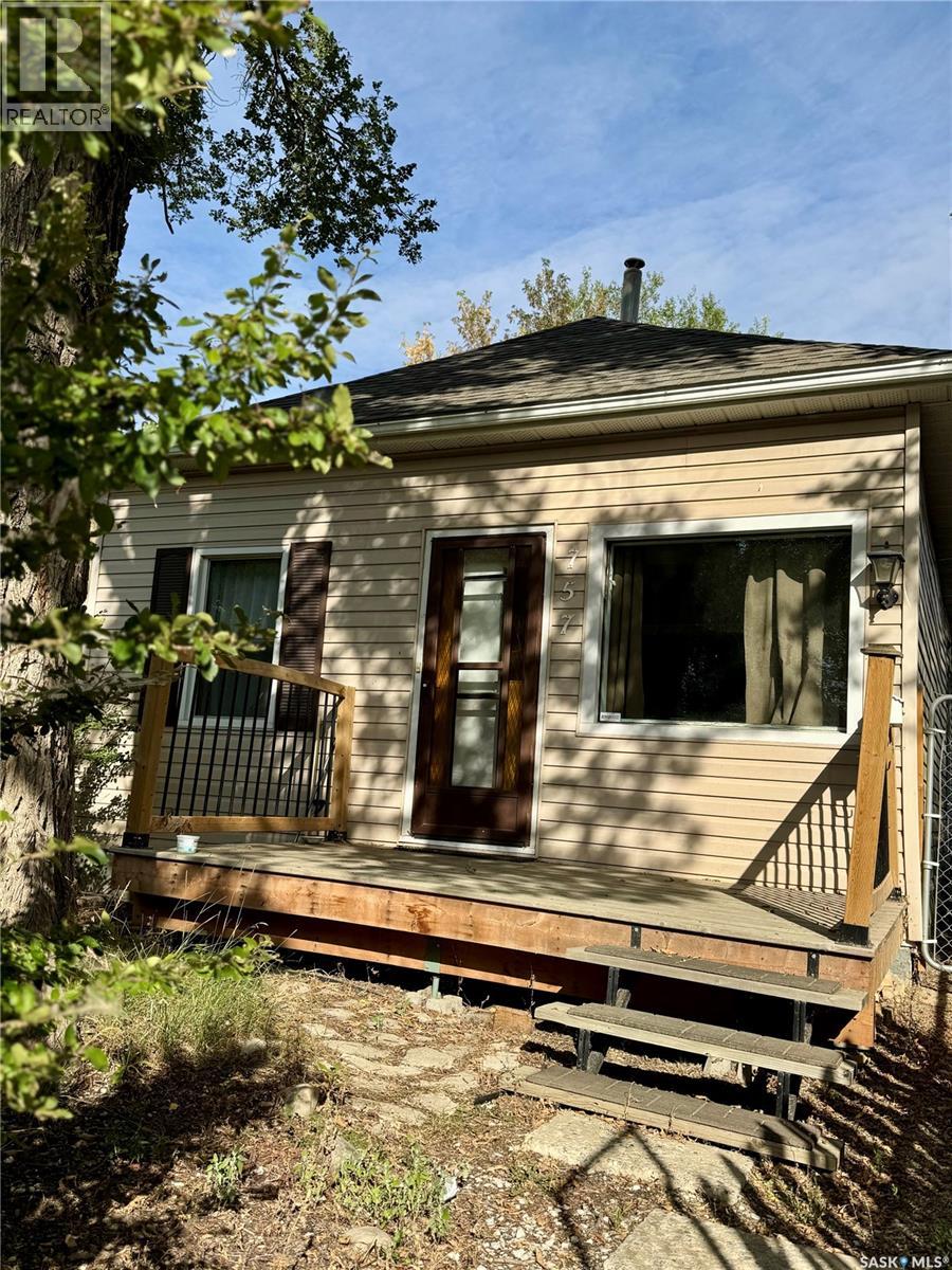 757 Pasqua St, Regina, SK S4T 4K6