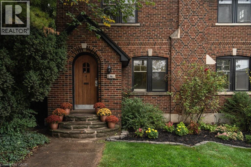36 Mountwood Ave, Hamilton, ON L8N 2G9