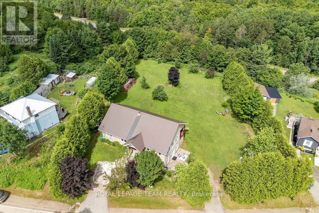 23 Algonquin Rd, Bonnechere Valley, ON K0J 1W0