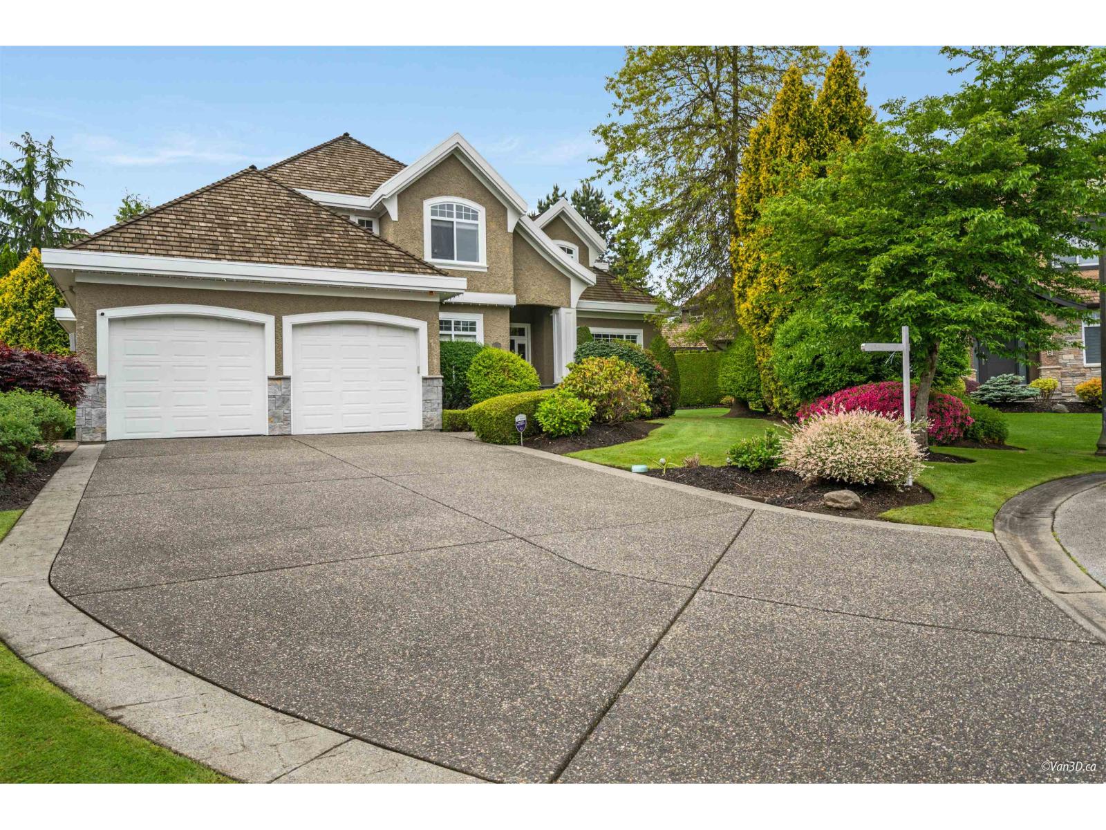 15828 Somerset Pl, Surrey, BC V3Z 0H9