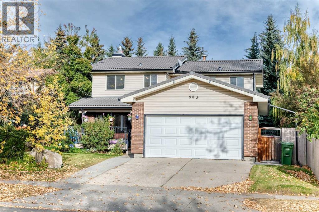 983 Woodbine Blvd SW, Calgary, AB T2W 4A7