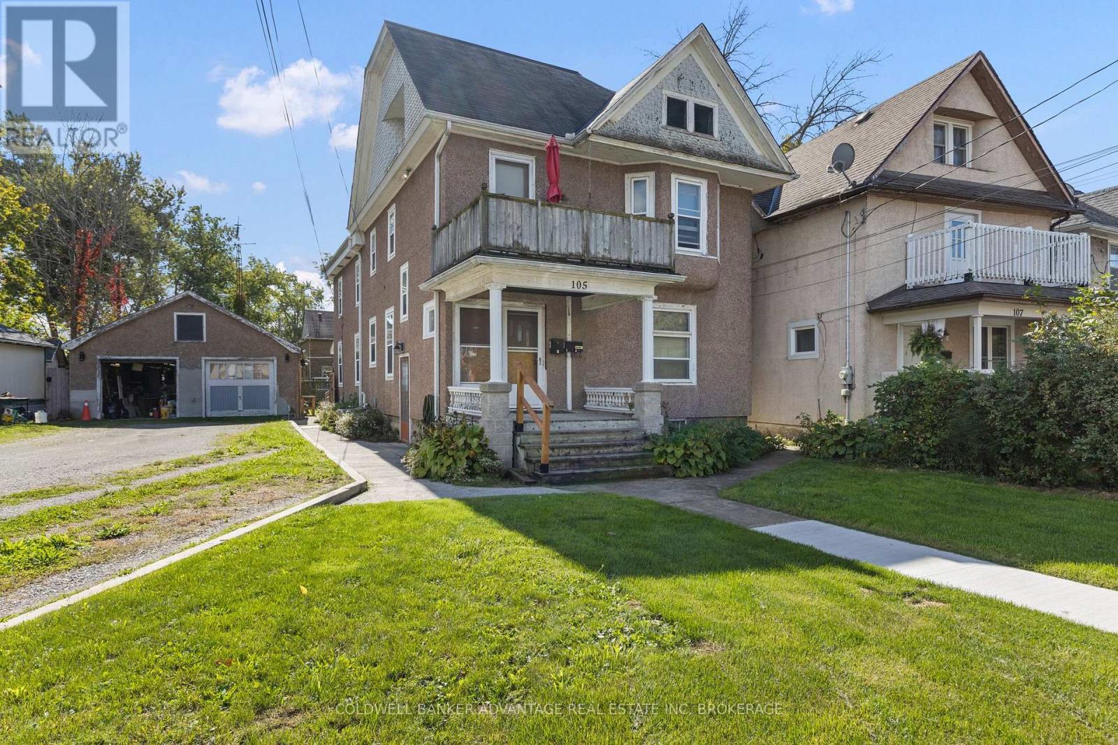 105 Maple Ave, Welland, ON L3C 5G2