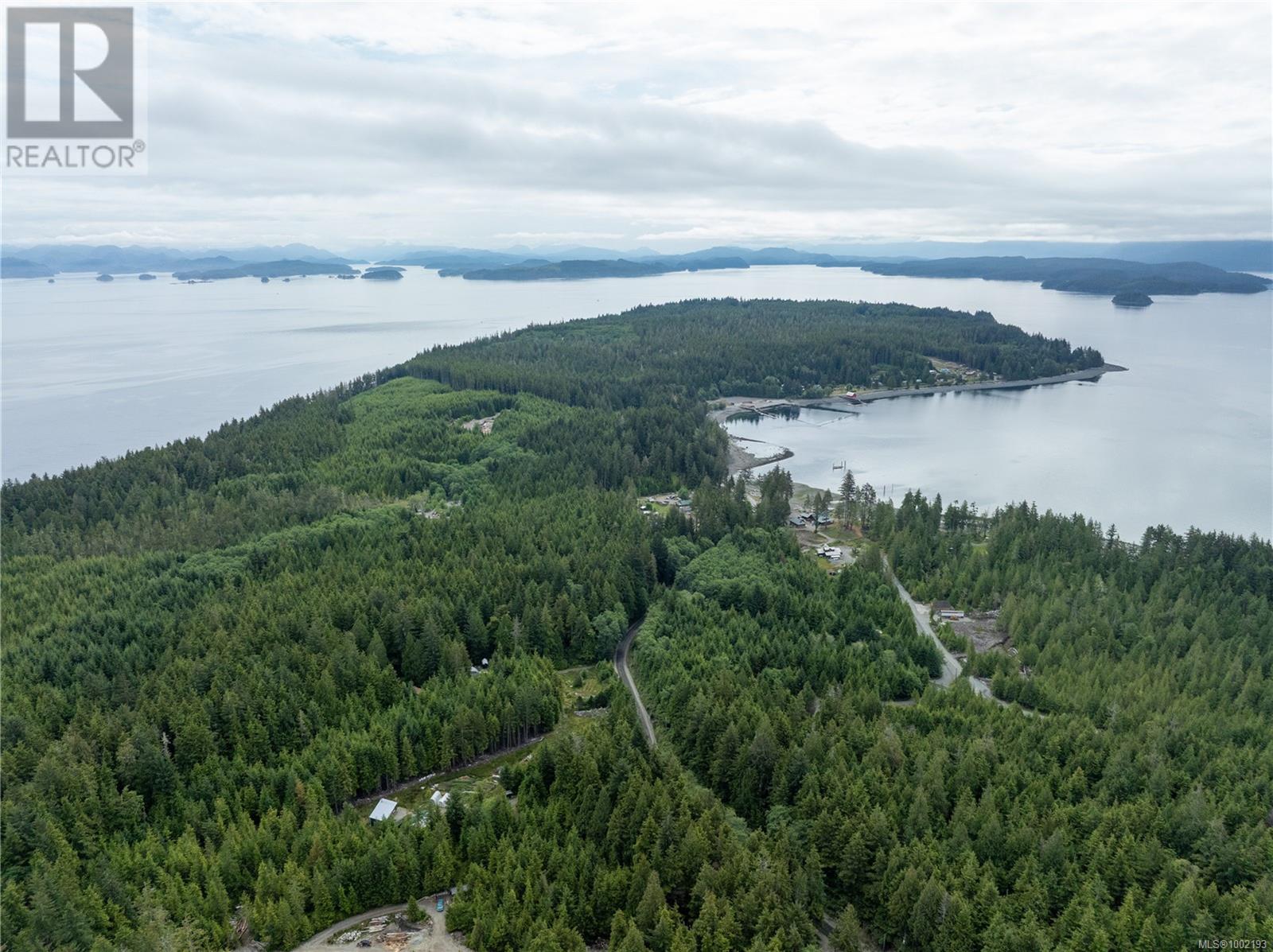 15 Mitchell Bay Access Rd, Mount Waddington A, BC V0N 3E0