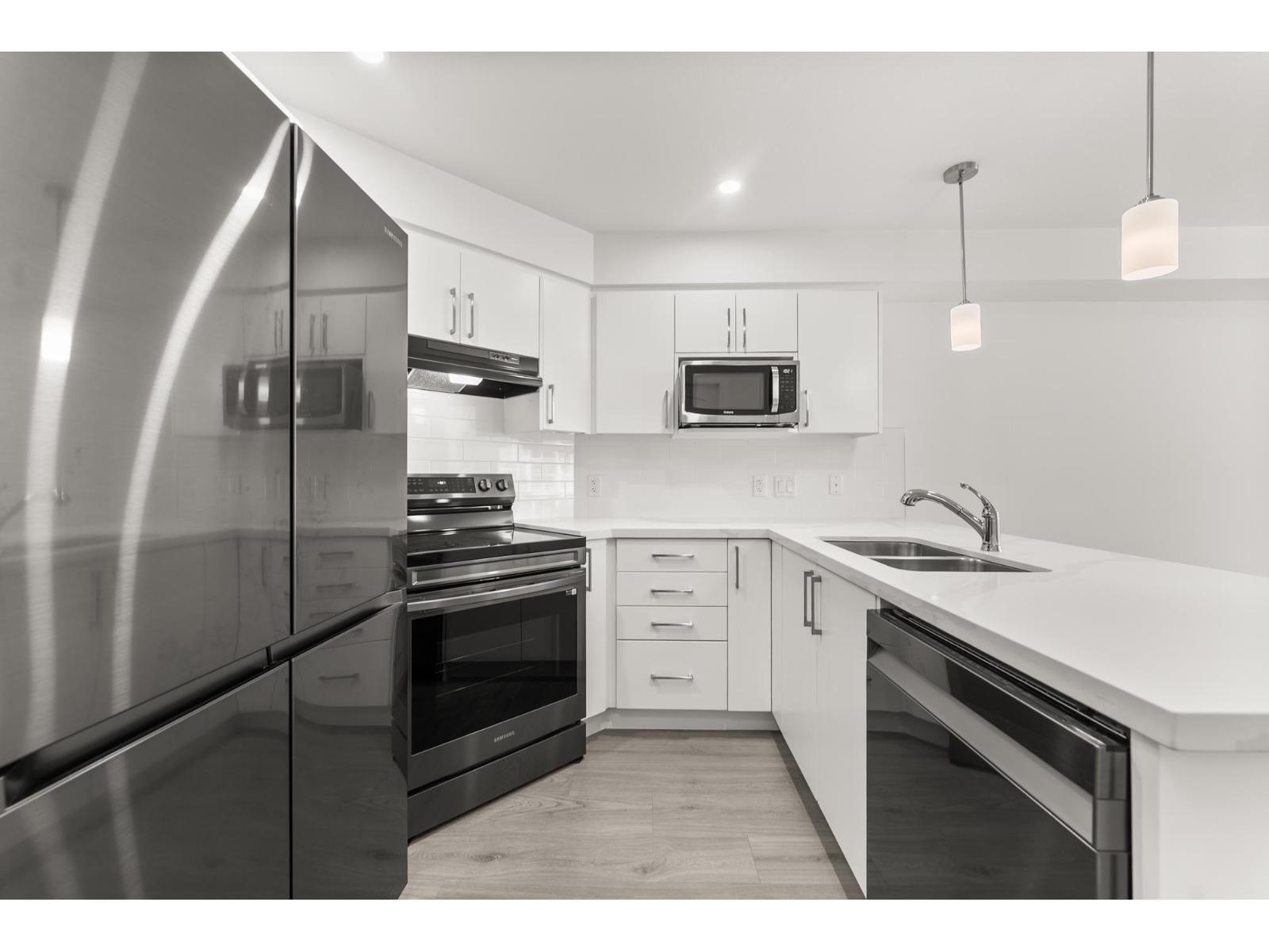 19730 56 Avenue Unit 110, Langley, BC V3A 3X6