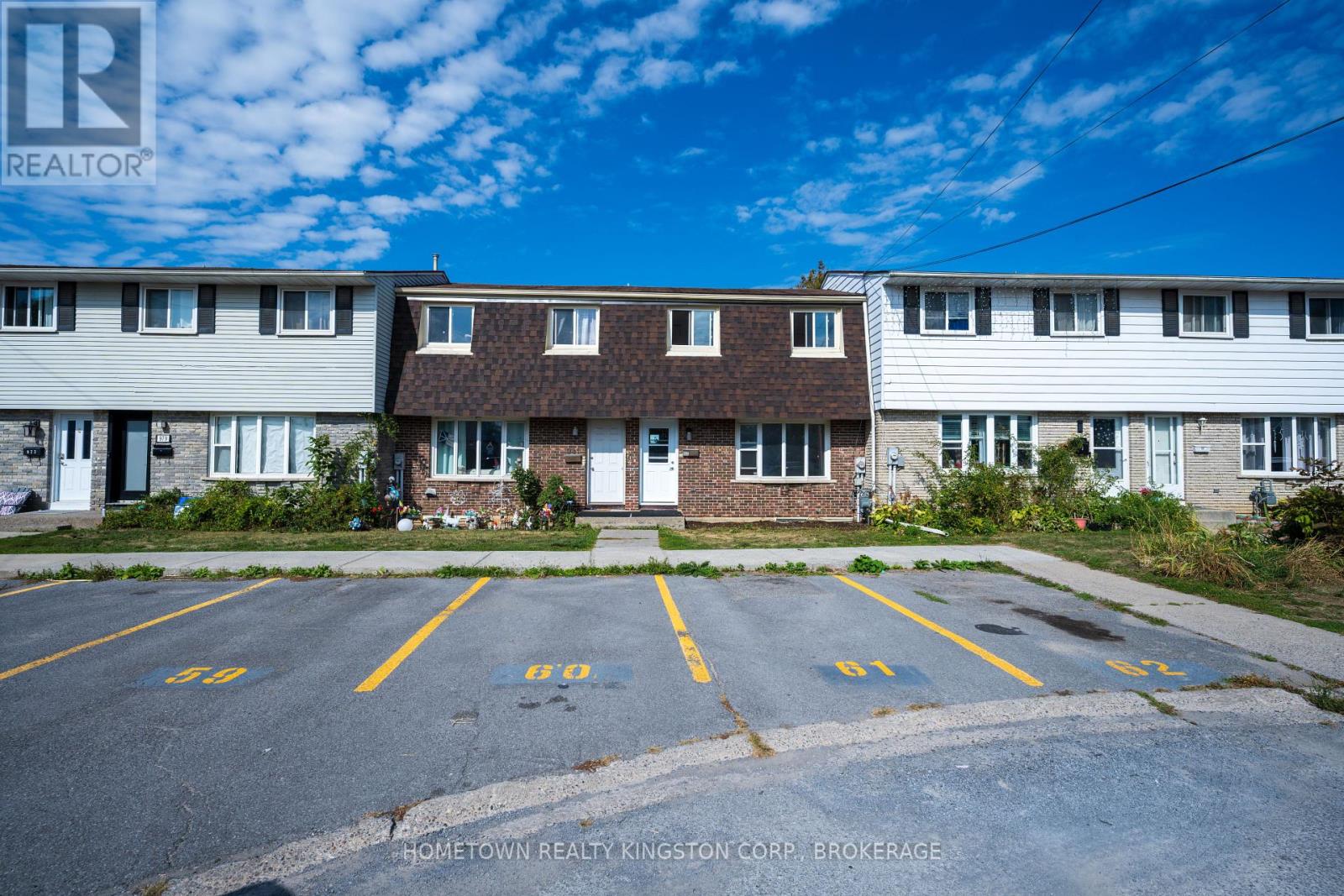 983 Oakview Ave, Kingston, ON K7M 6W9