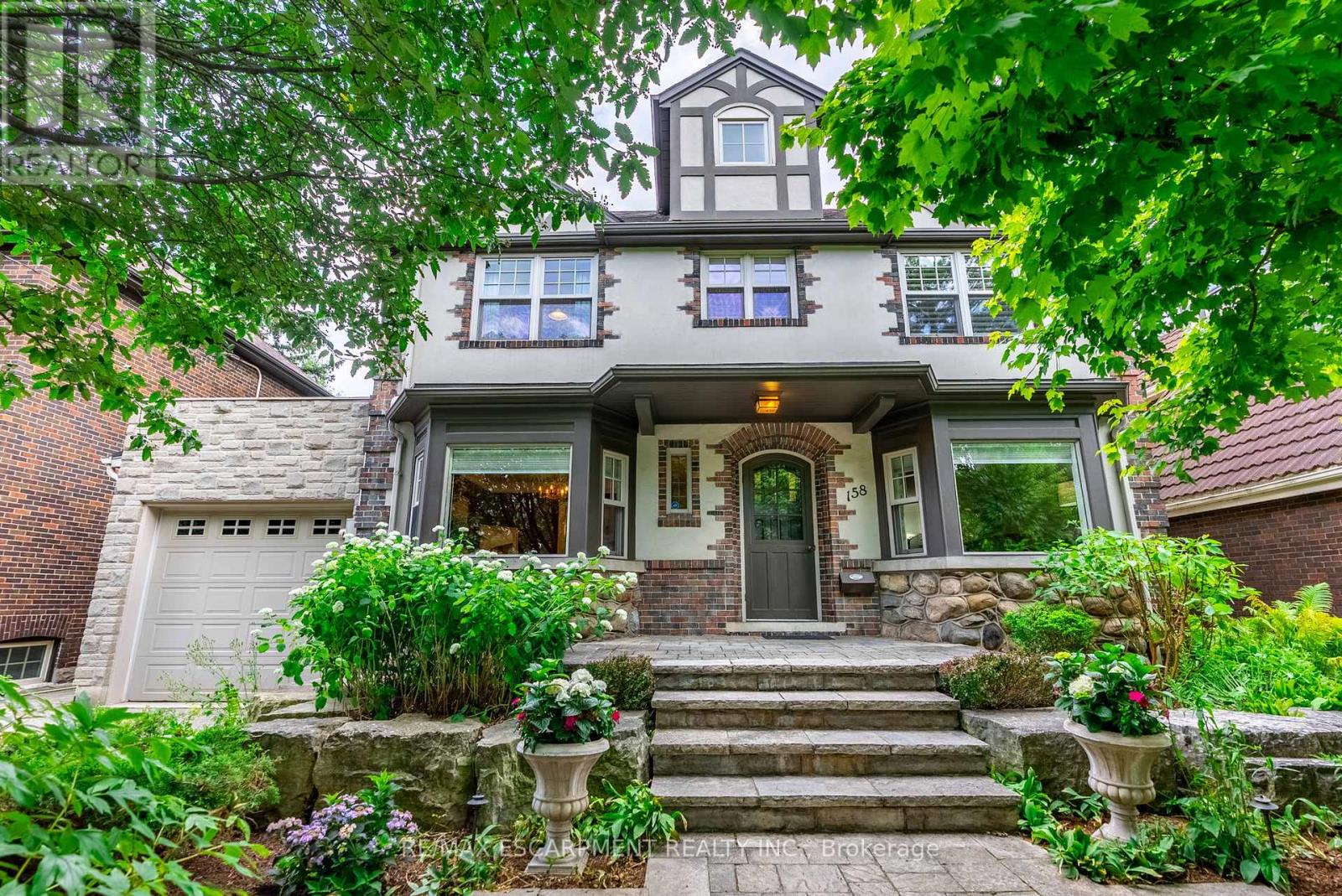 158 Dalewood Cres, Hamilton, ON L8S 4B7
