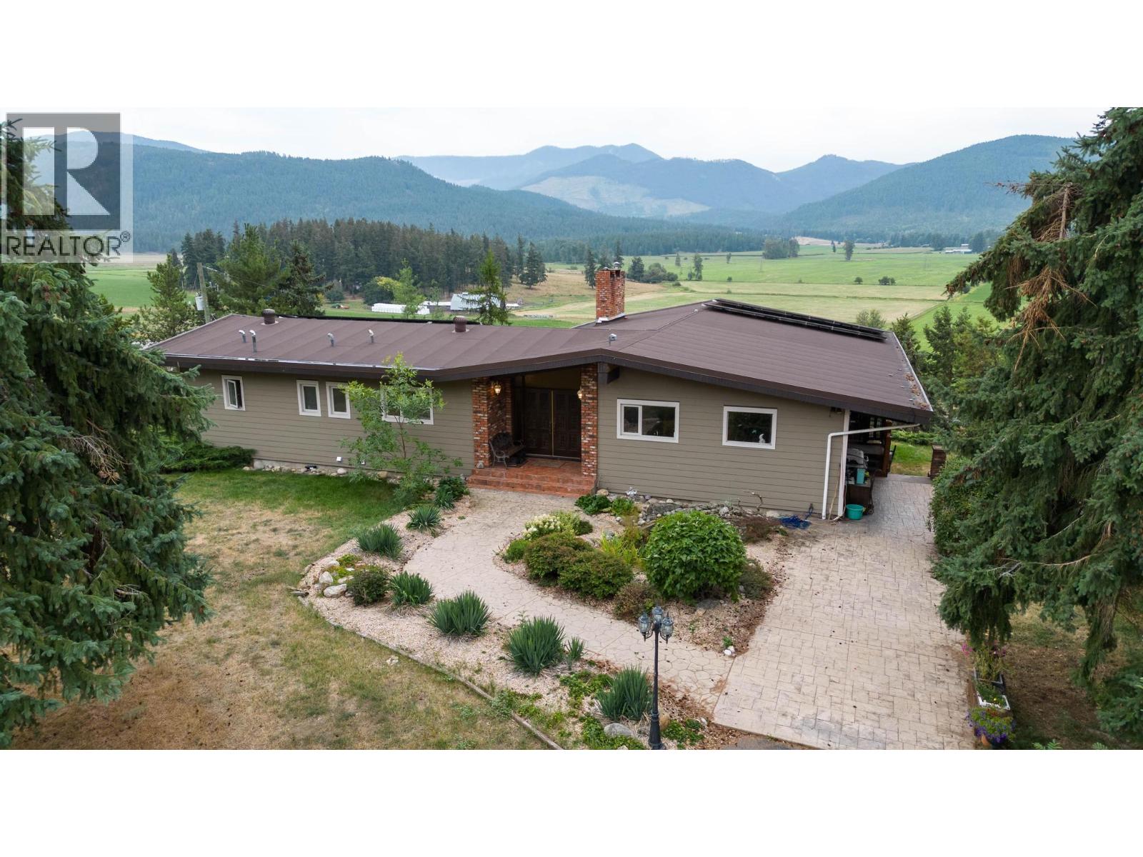 6 Highway Unit 2545, Lumby, BC V0E 2G1