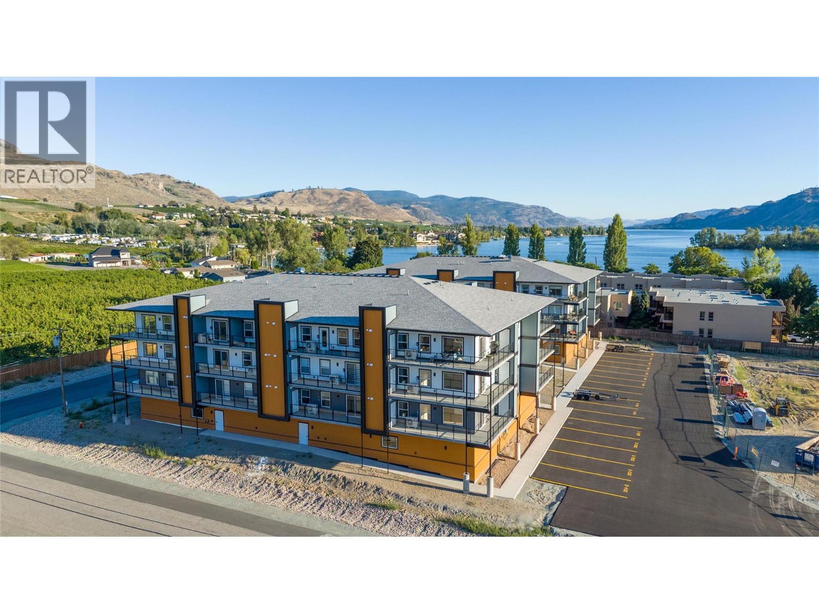 5620 51st Street Unit 404, Osoyoos, BC V0H 1V6
