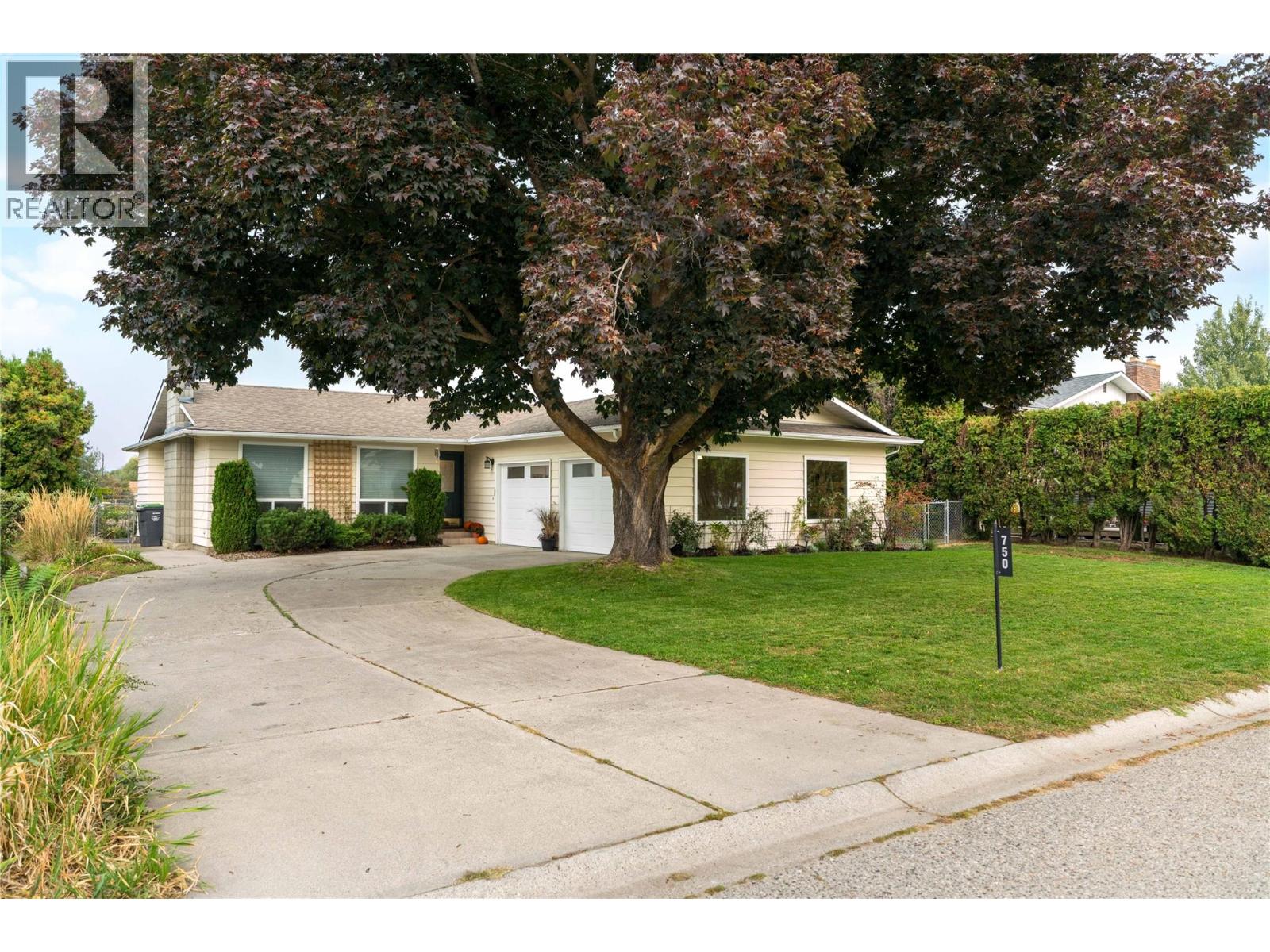 750 Turner Rd, Kelowna, BC V1W 2K8