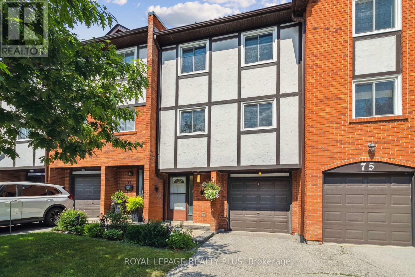 76 1755 Rathburn Rd E, Mississauga, ON L4W 2M8