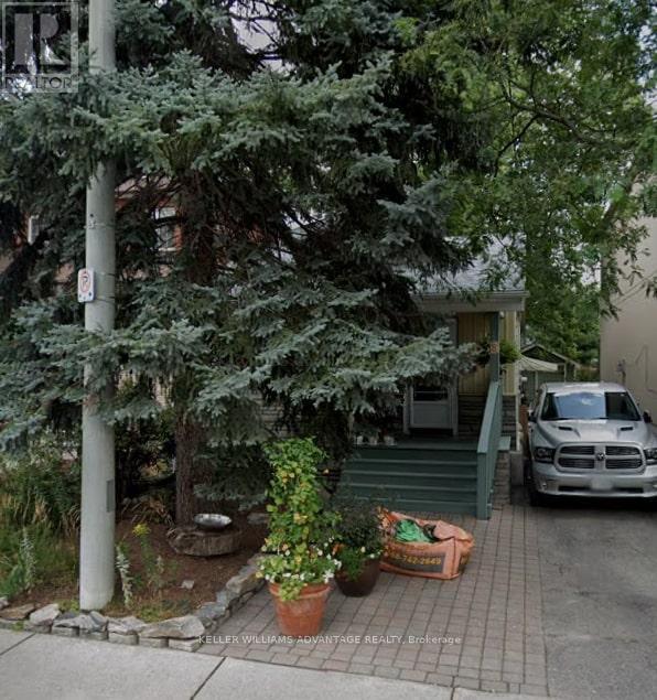 5 Knight St, Toronto, ON M4C 3K8