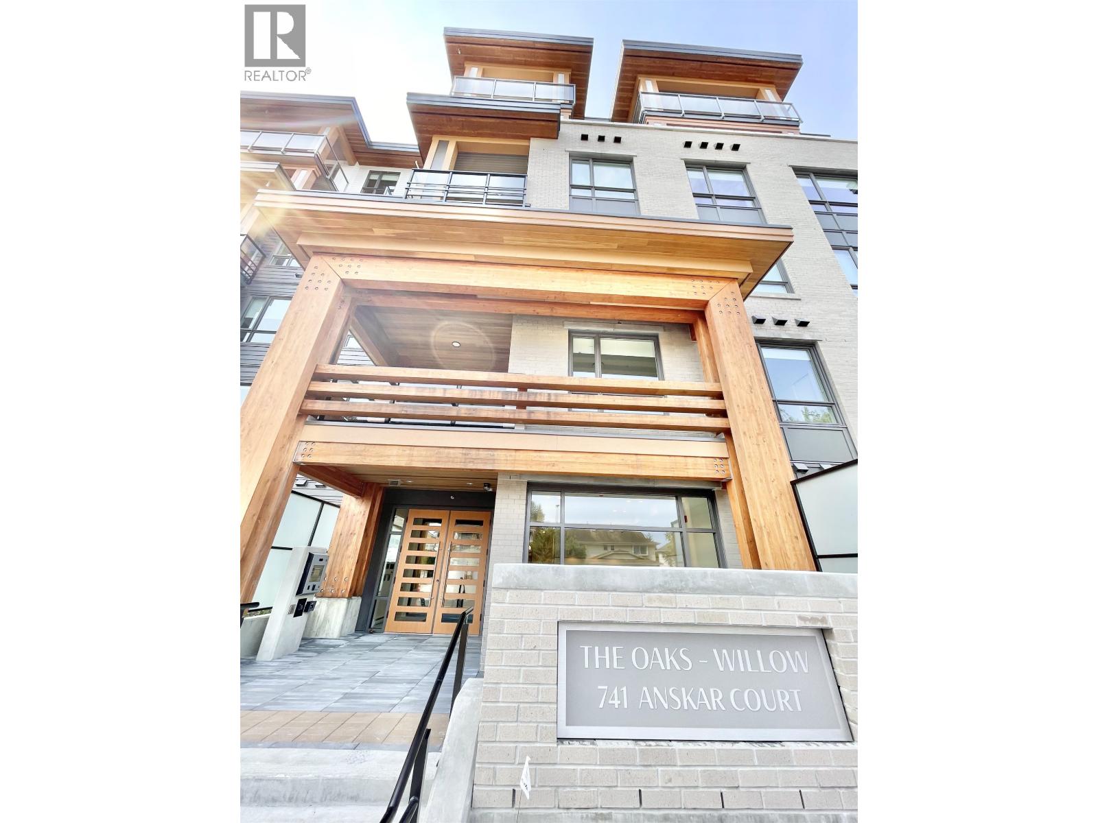 741 Anskar Court Unit 601, Coquitlam, BC V3J 0N3