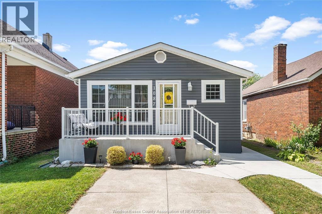 1087 Campbell Ave, Windsor, ON N9B 2J4