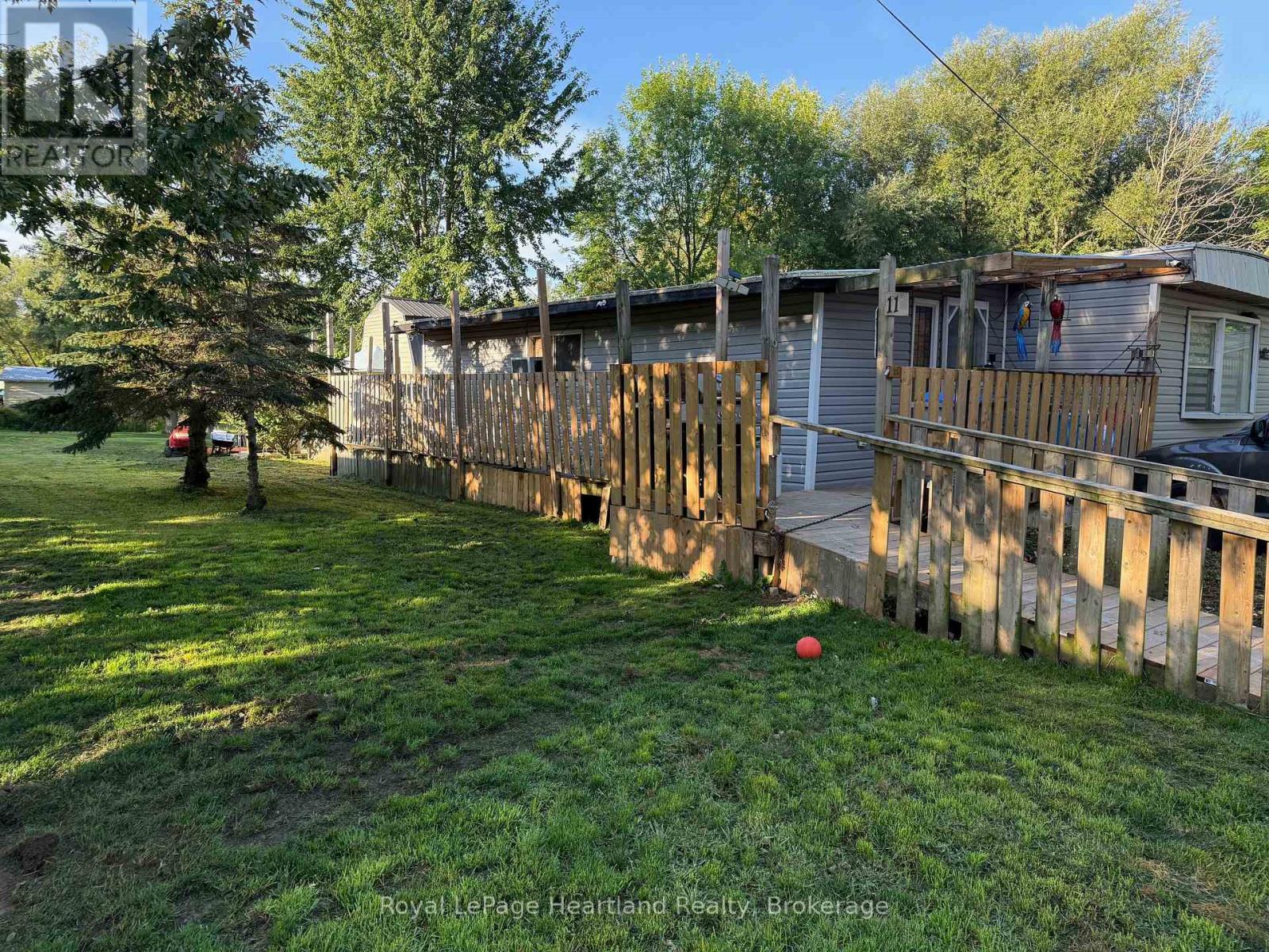 75049 Hensall Rd, Huron East, ON N0K 1G0