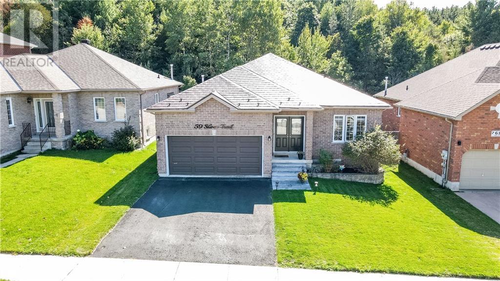 59 Silver Trl, Barrie, ON L4N 3P2