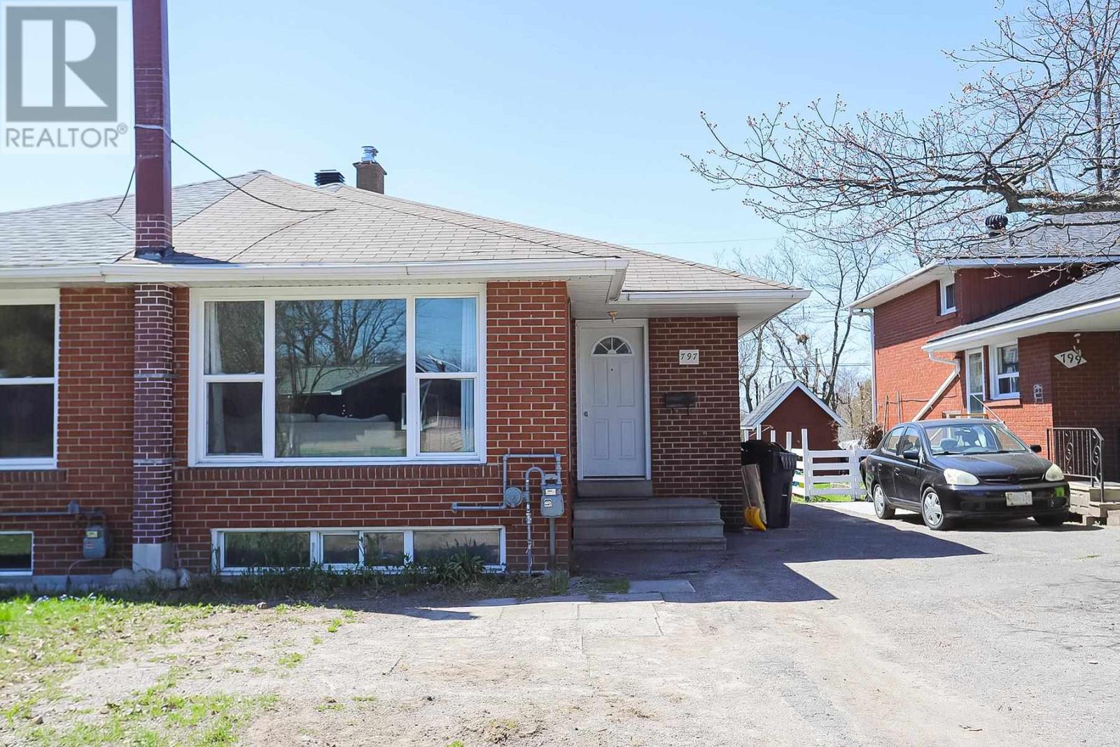 797 Pine St, Sault Ste. Marie, ON P6B 3G2