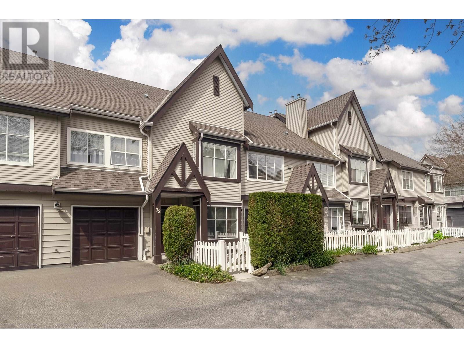12099 237 Street Unit 32, Maple Ridge, BC V4R 2C3