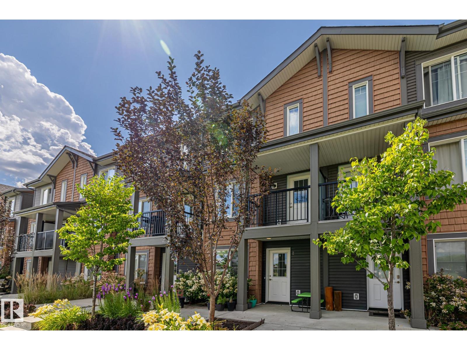 3025 151 Avenue Northwest #2, Edmonton, AB T6Y 3W4