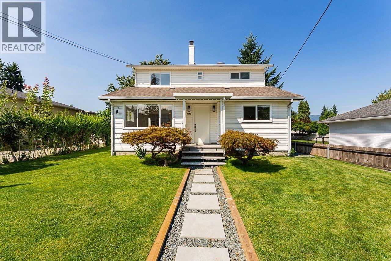 1747 Salisbury Ave, Port Coquitlam, BC V3B 1X6