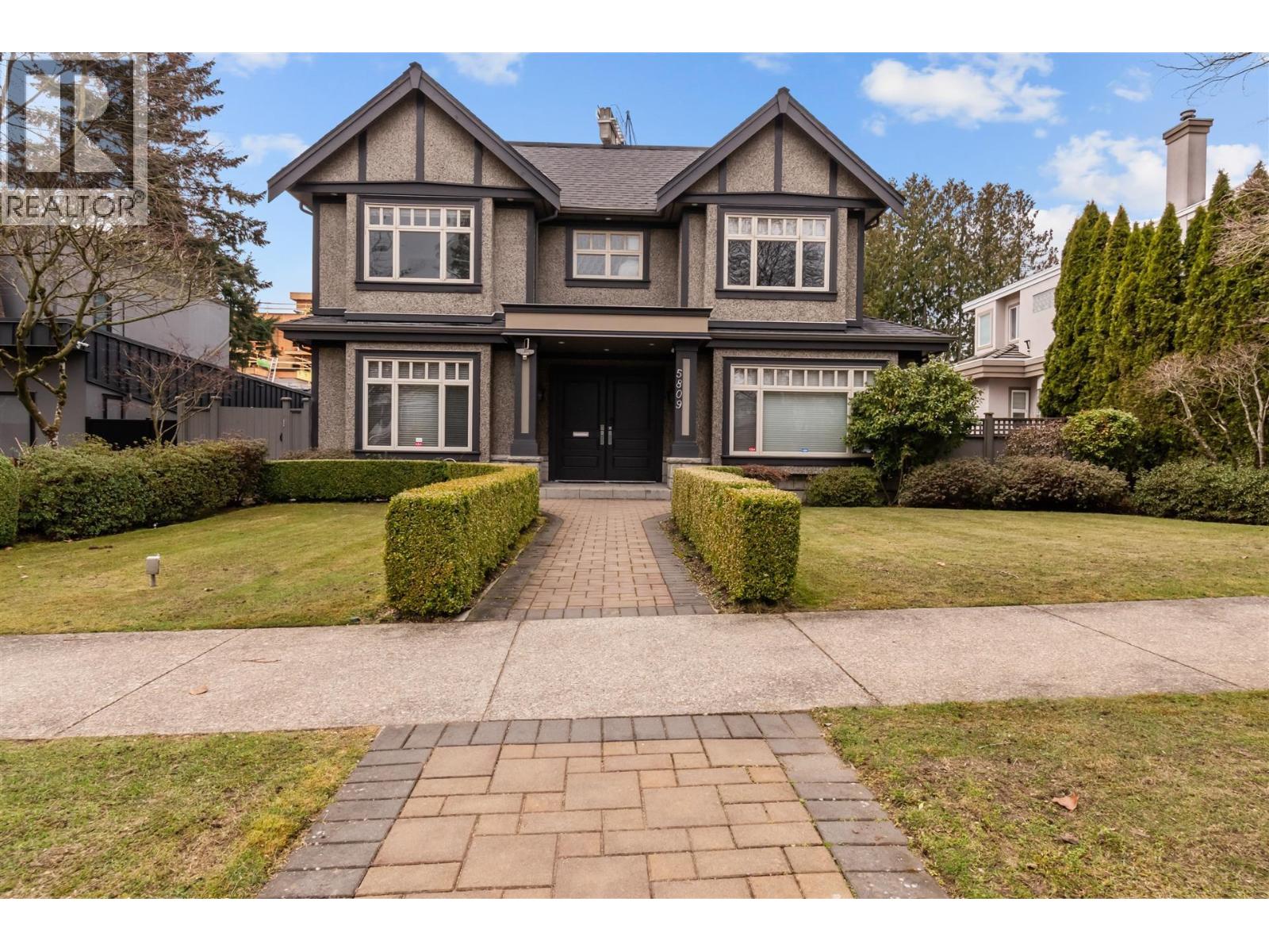 5809 Cartier St, Vancouver, BC V6M 3A6
