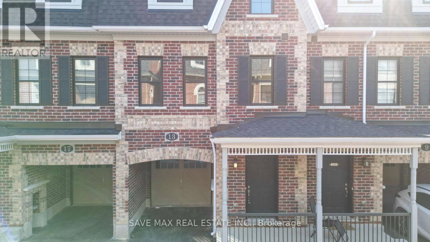13 Kennisis Way, Vaughan Maple, ON L6A 3Y5