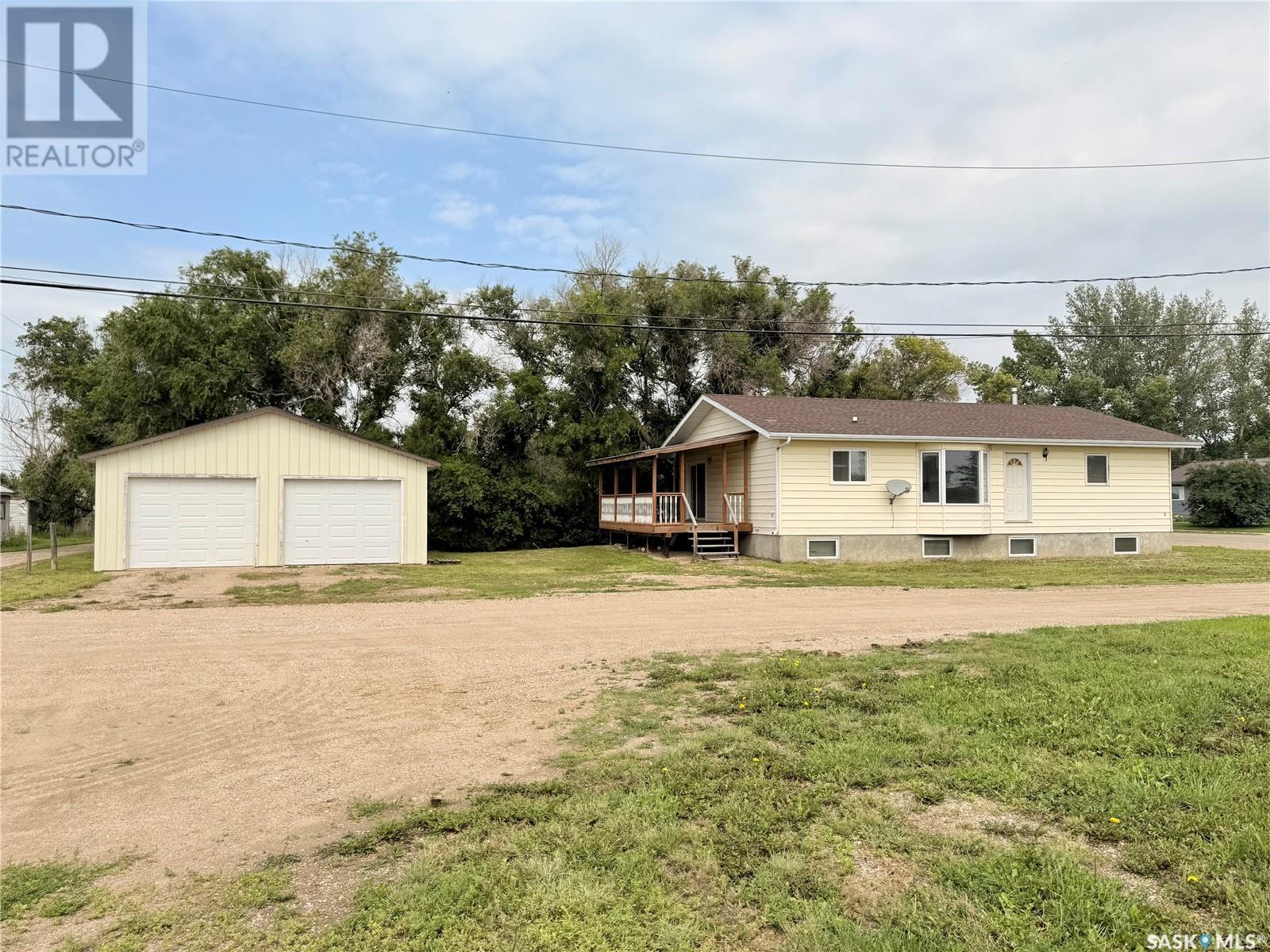 1st Avenue N Unit 100, Lucky Lake, SK S0L 1Z0