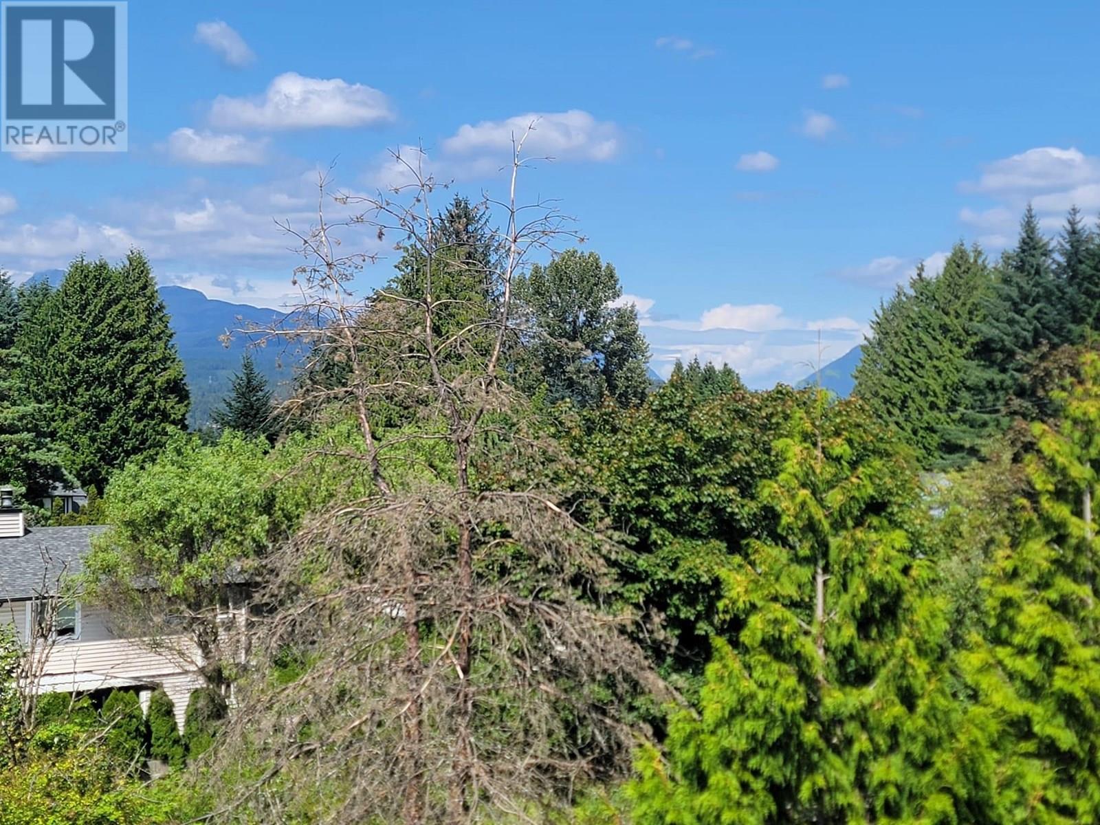 12085 228 Street Unit 322, Maple Ridge, BC V2X 6M2