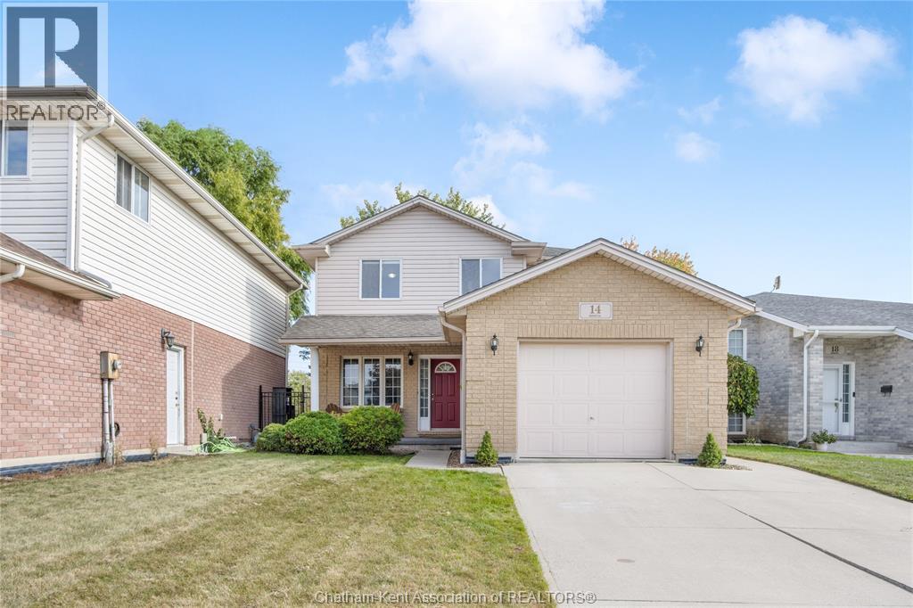 14 Bristol Dr, Chatham, ON N7M 6K1