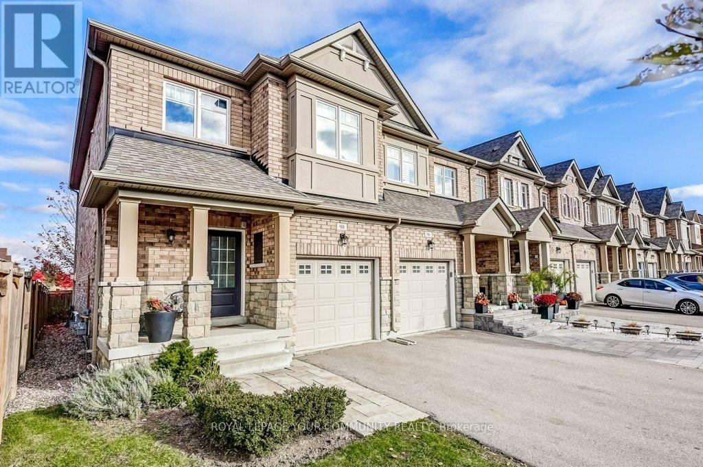 98 Kellington Trl, Whitchurch-Stouffville, ON L4A 7X3