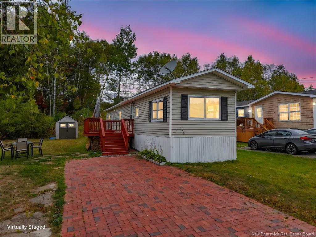 166 Evergreen St, Fredericton, NB E3B 6N5
