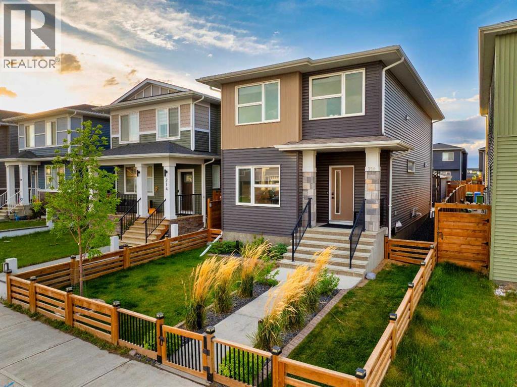 210 Chelsea Heath, Chestermere, AB T1X 2N5