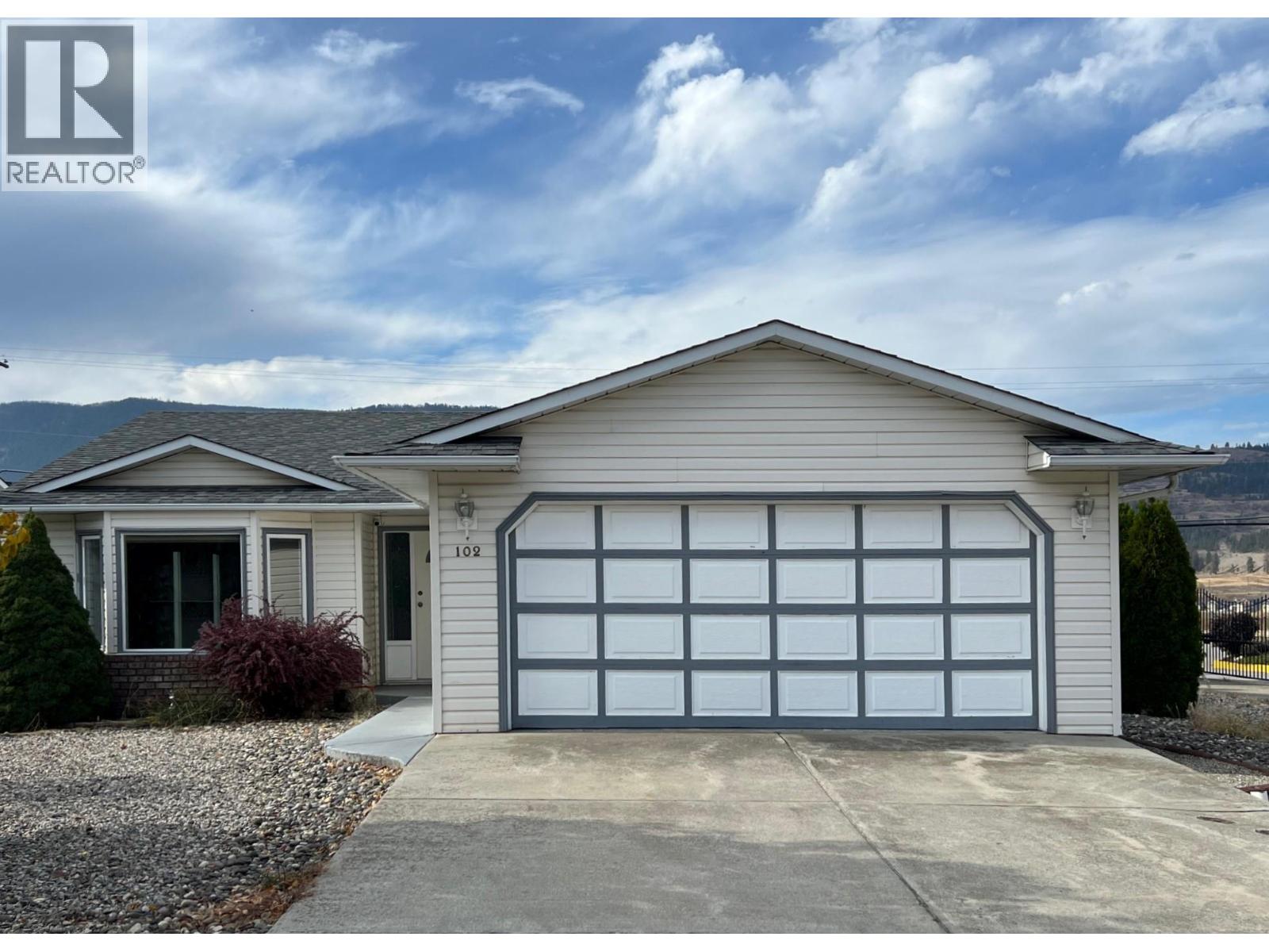 1st Street Unit 102, Vernon, BC V1H 1Z1