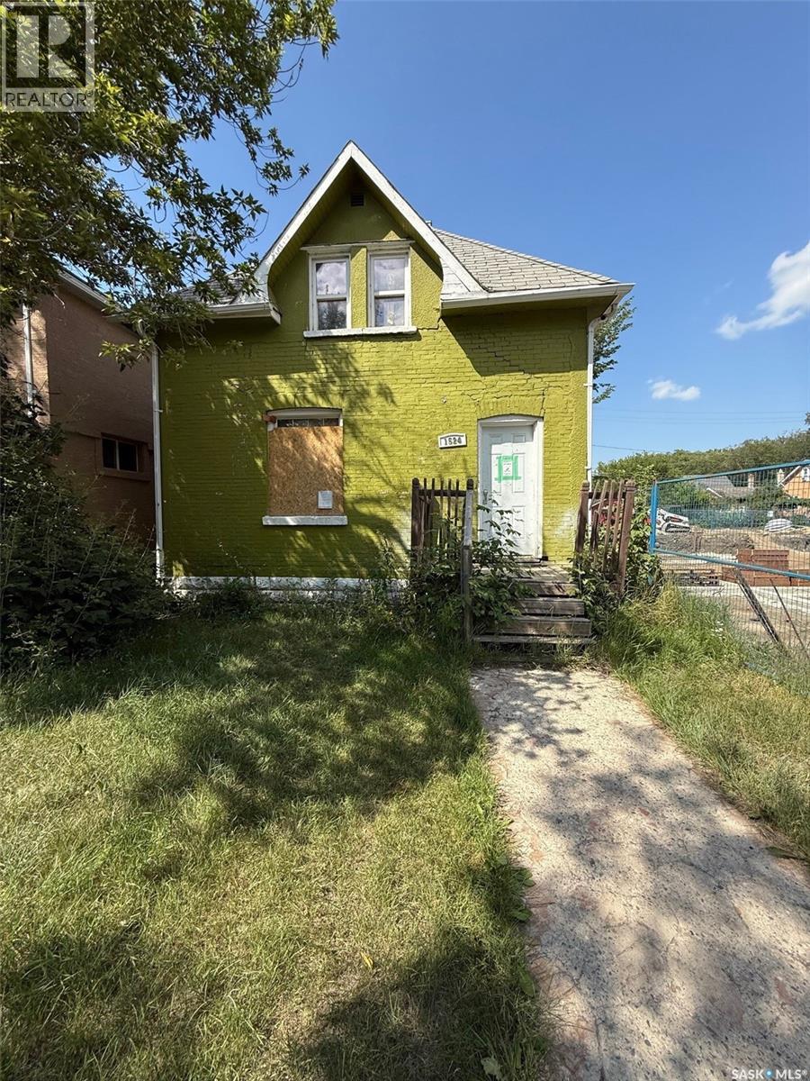 1524 Victoria Ave, Regina, SK S4P 0P5