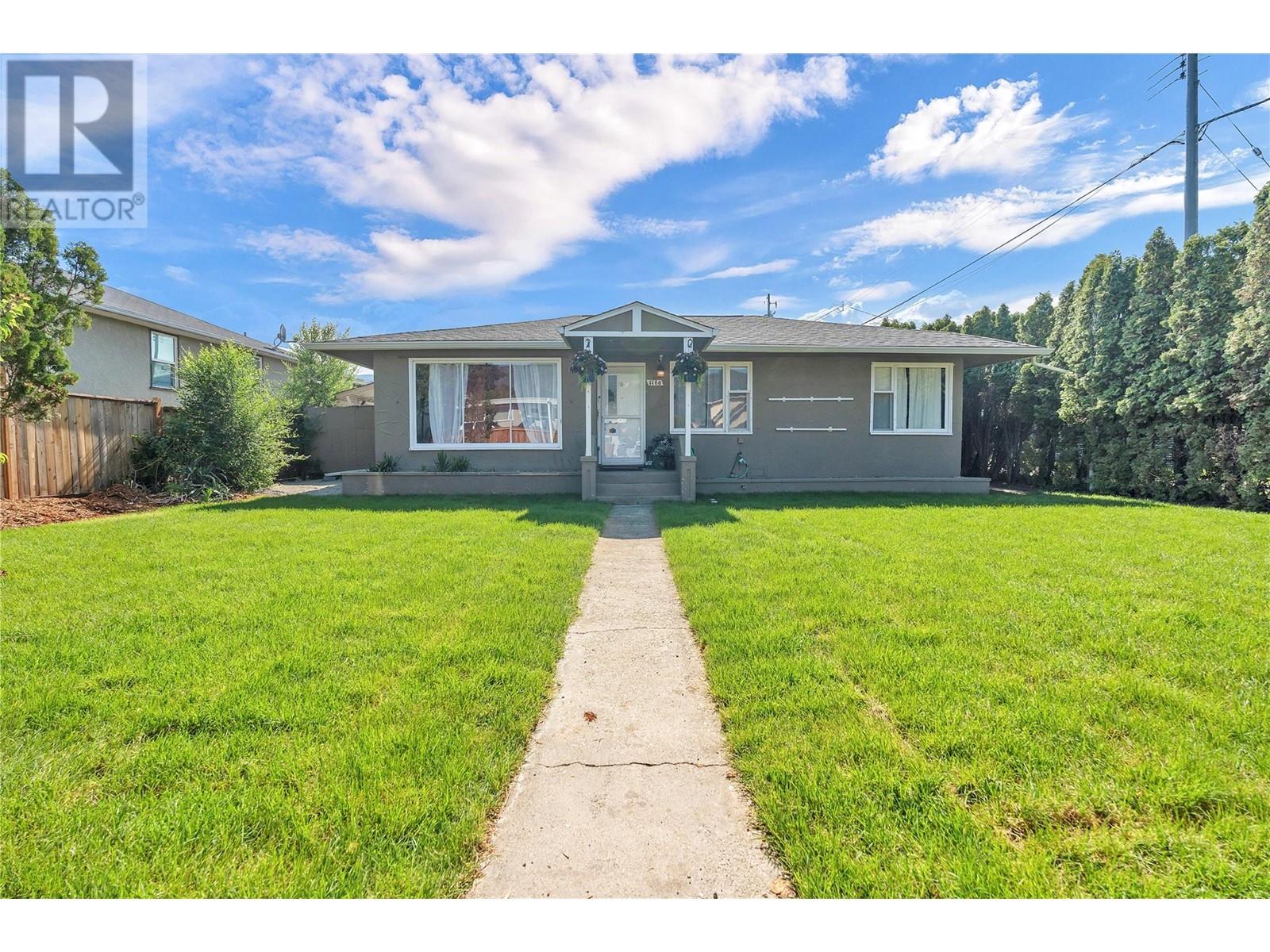 1160 Moosejaw St, Penticton, BC V2A 5T9