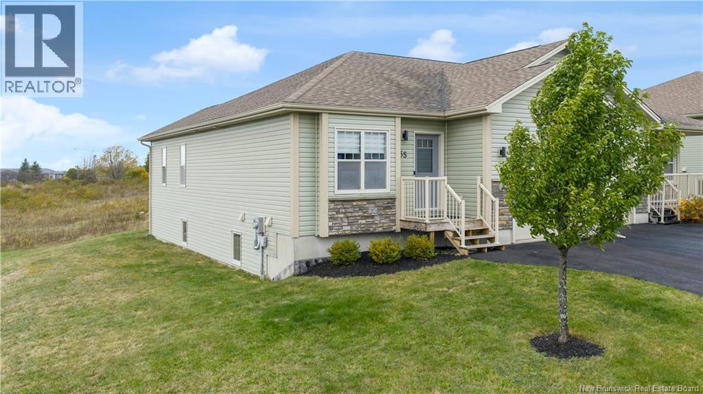 35 Mosaic Dr, Saint John, NB E2J 0K1