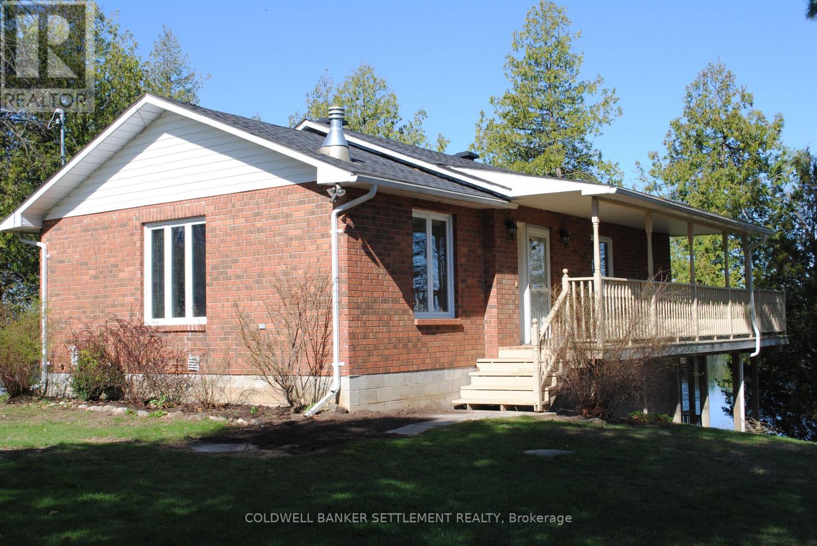 64 B7 Rd, Rideau Lakes, ON K0G 1L0