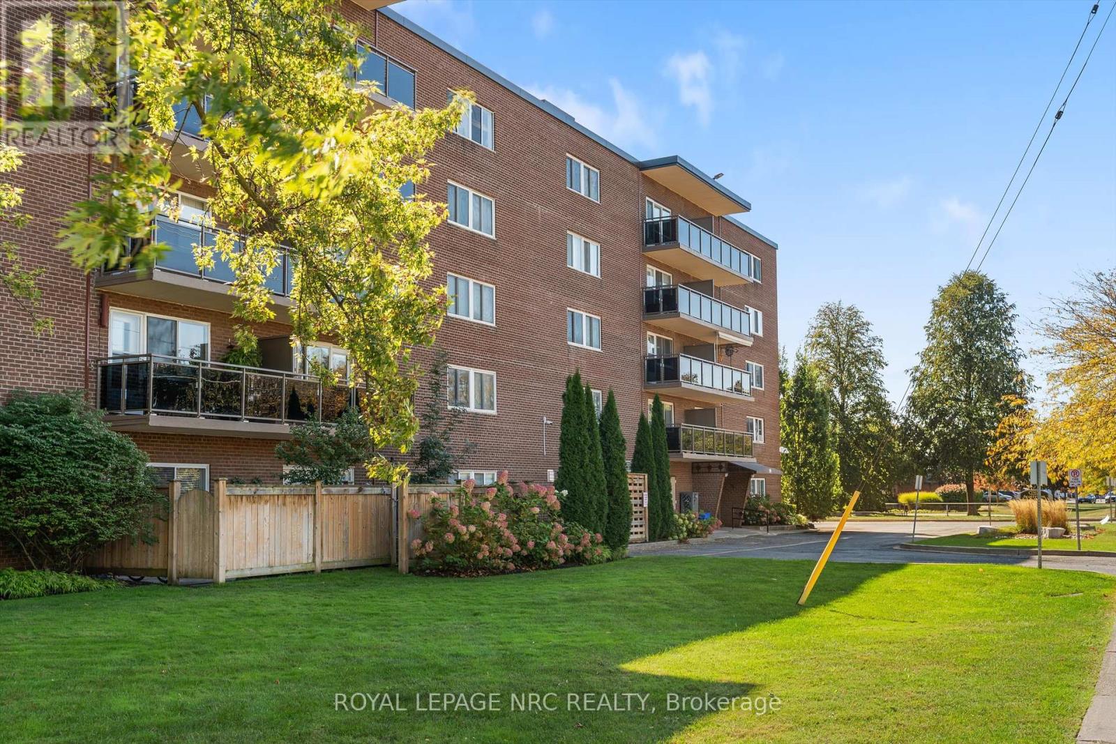 513 196 Scott St, St. Catharines, ON L2N 5T2