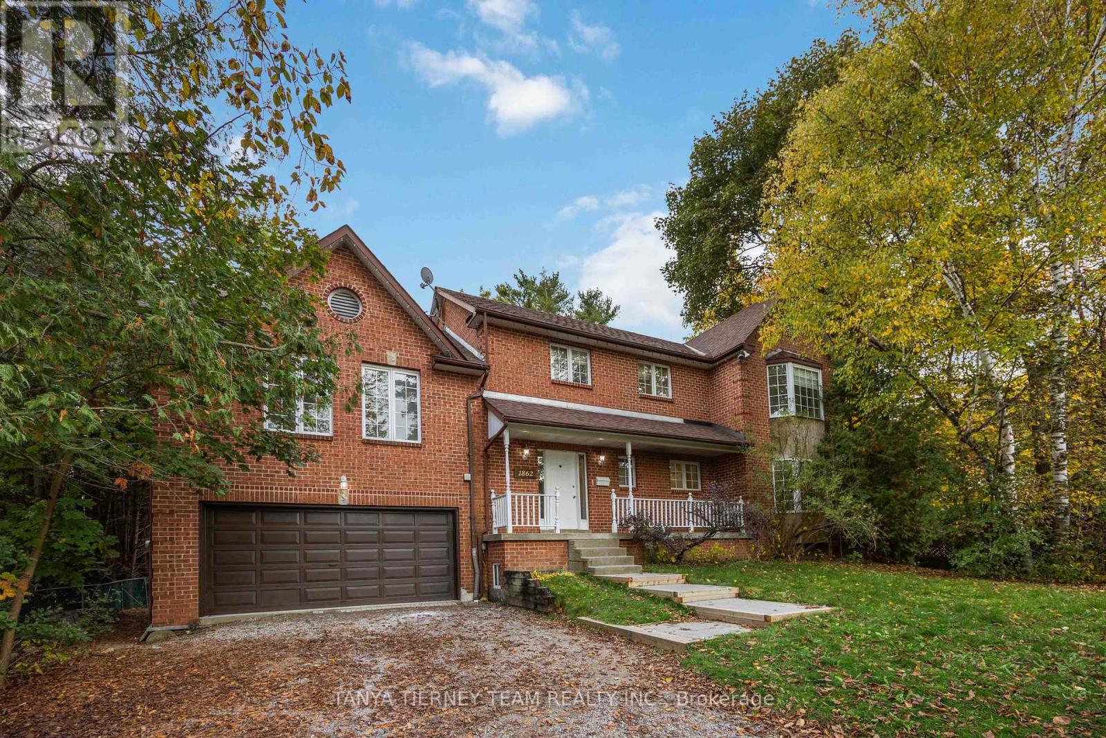 1862 Pinegrove Ave, Pickering, ON L1V 1K7