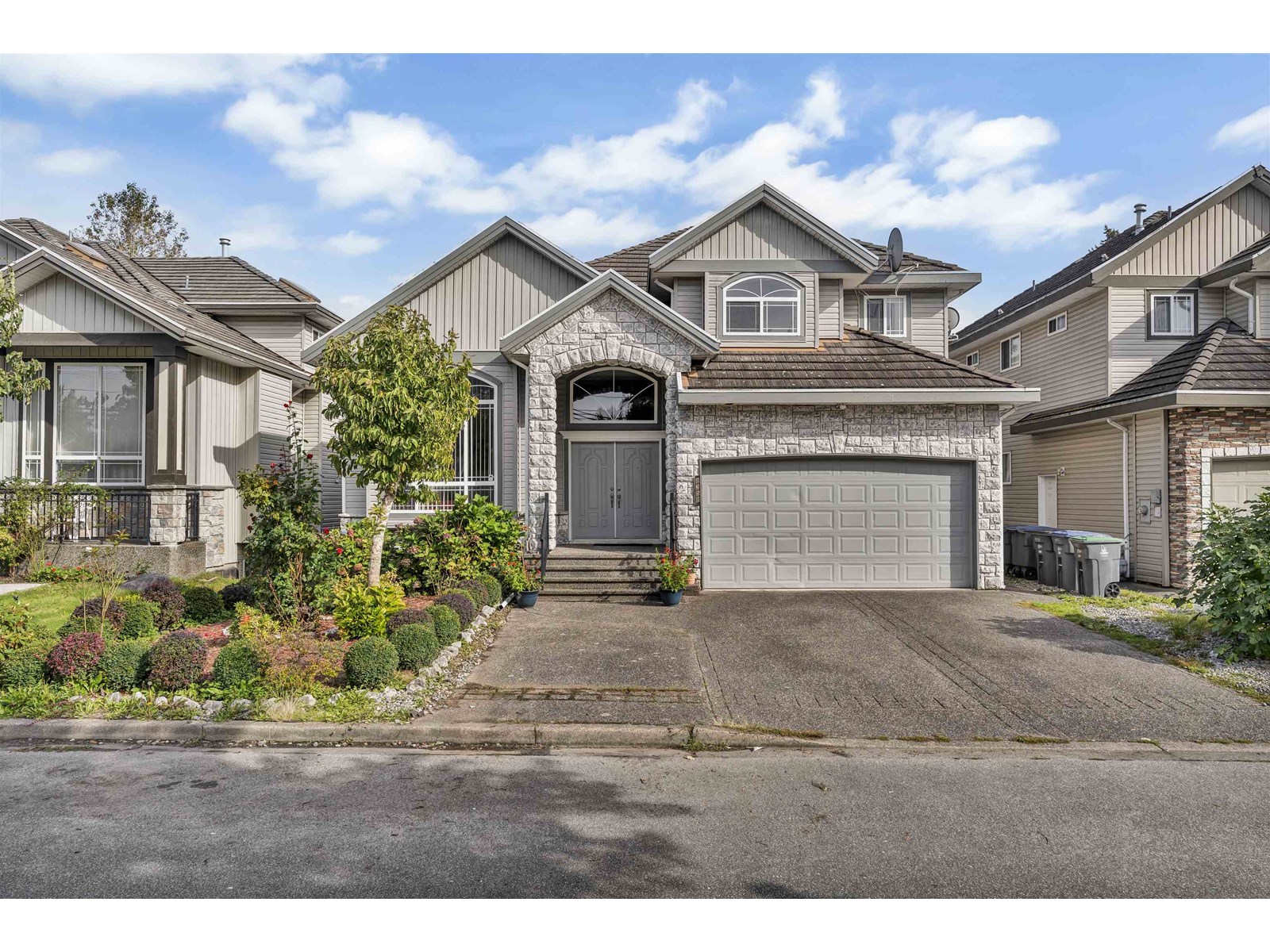 144 Street Unit 8358, Surrey, BC V3W 5T5