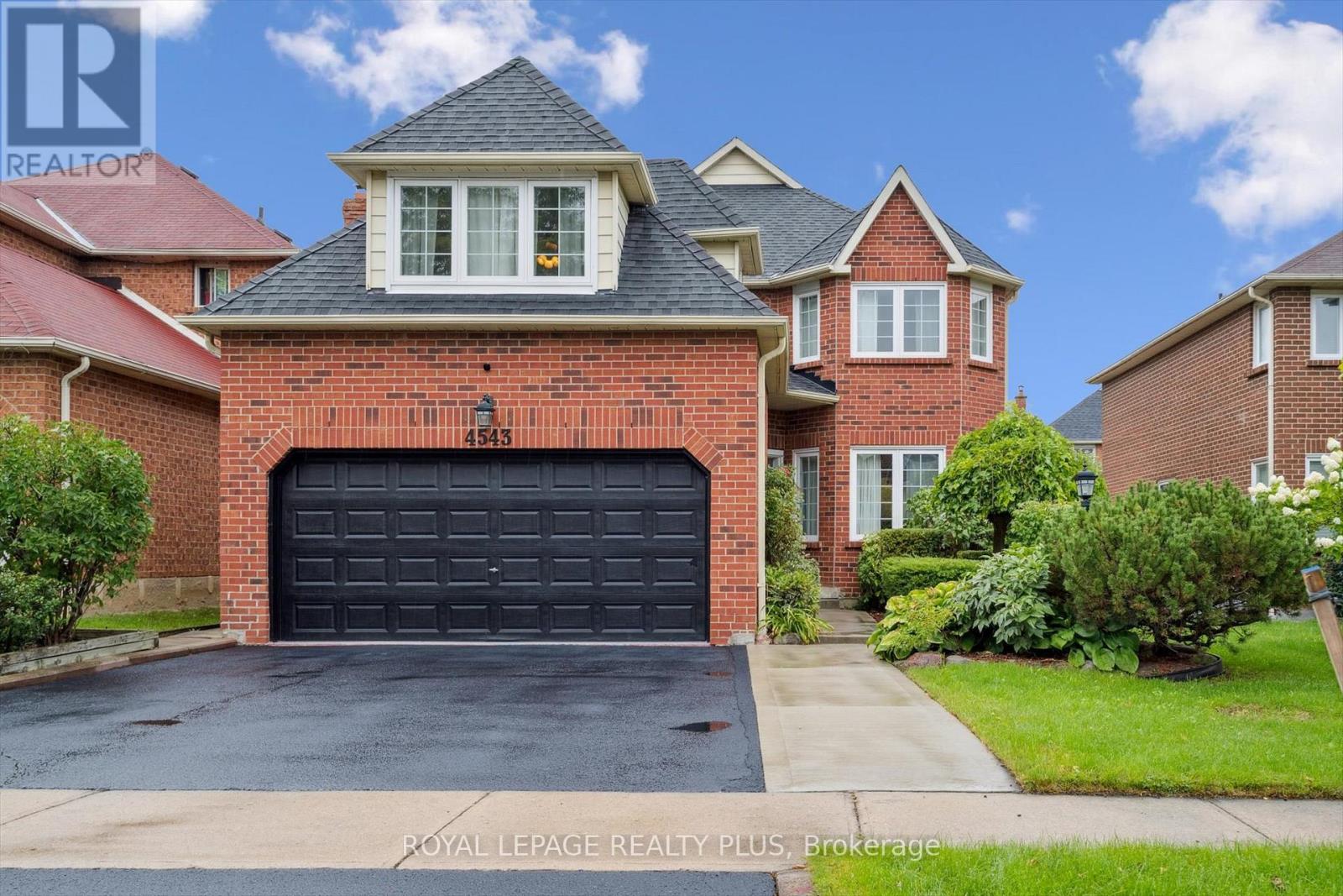 4543 Gullfoot Cir, Mississauga, ON L4Z 2K3