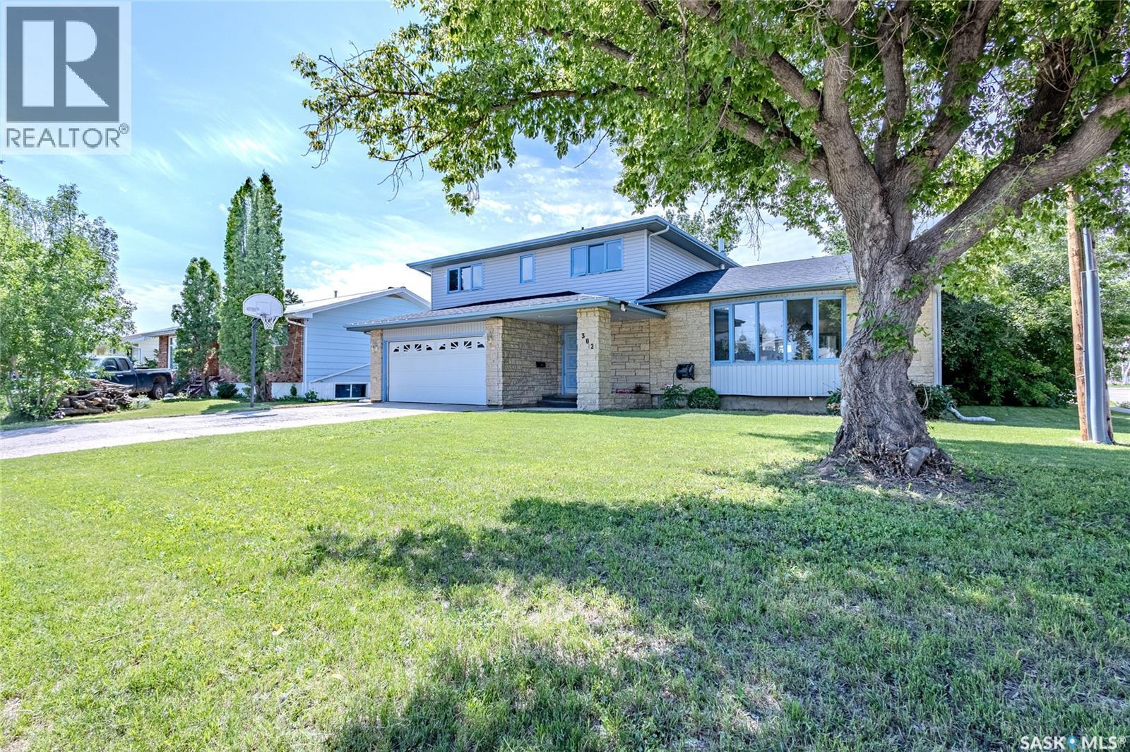 302 Fourth Avenue, Langham, SK S0K 2L0