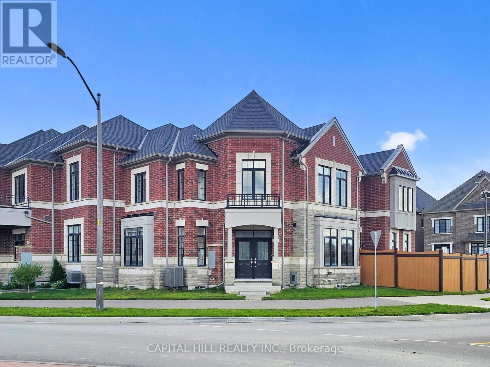 240 Coronation Rd, Whitby, ON L1P 0H8