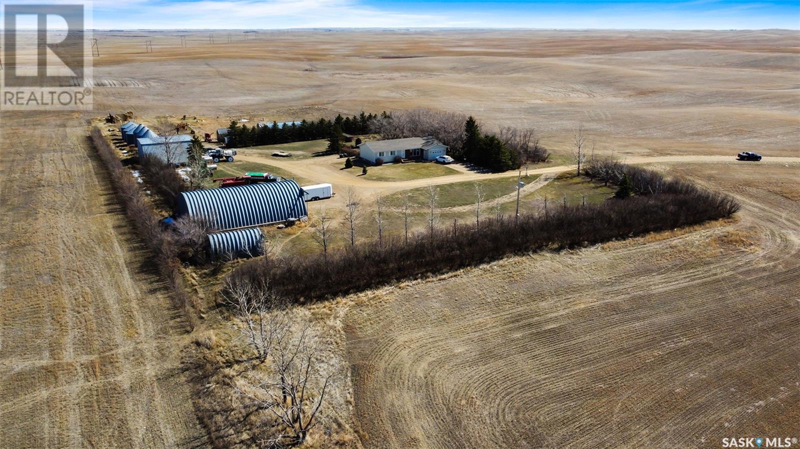 2 Grainland Quarters & Yard Near Gravelbourg, Gravelbourg Rm No. 104, SK S0H 0A6
