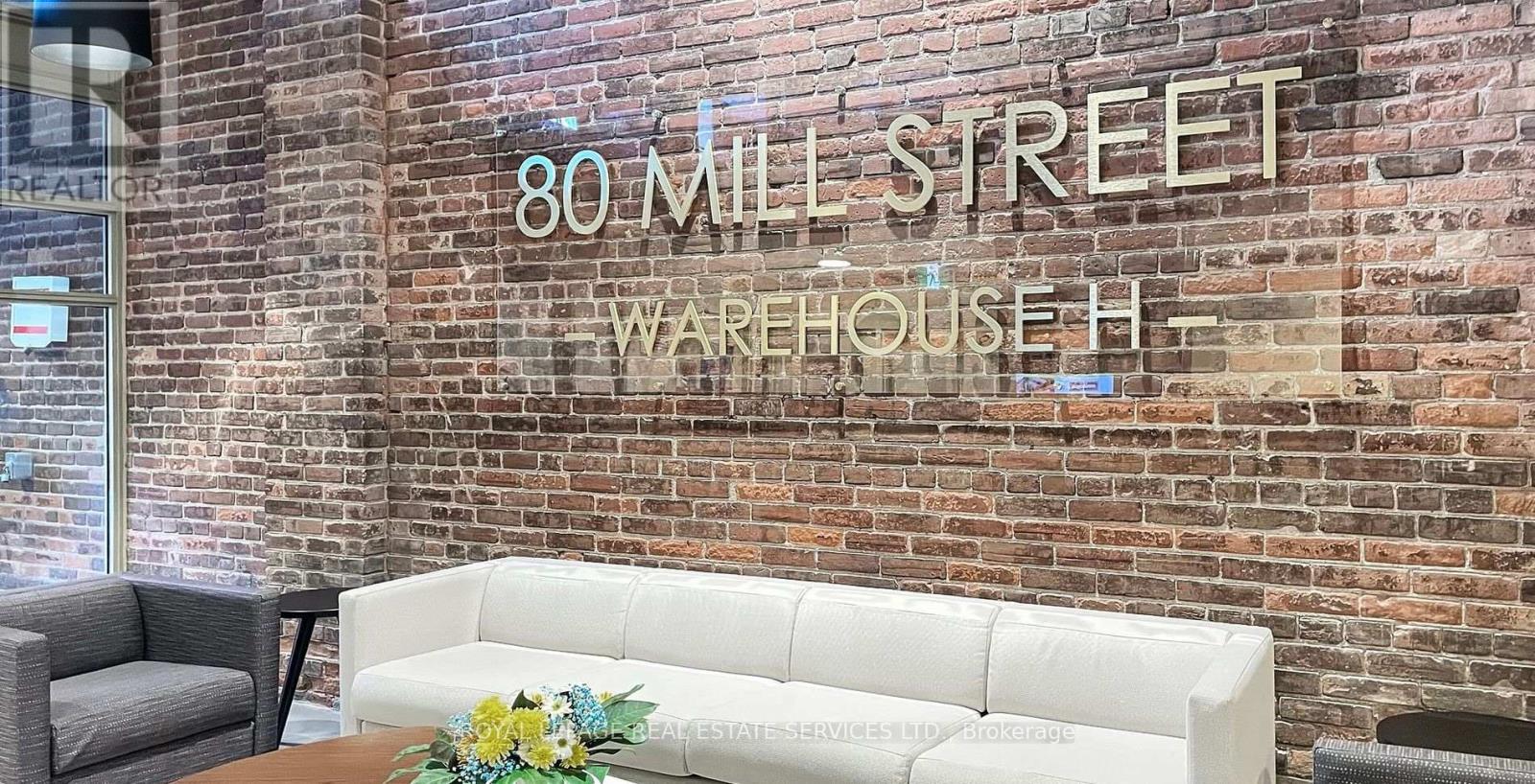 406 80 Mill St, Toronto, ON M5A 4T3