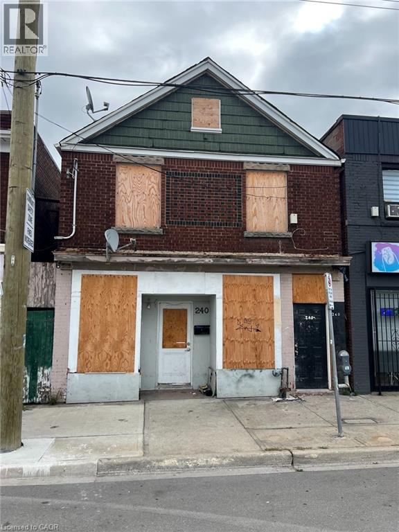 240 Kenilworth Ave N, Hamilton, ON L8H 4S5