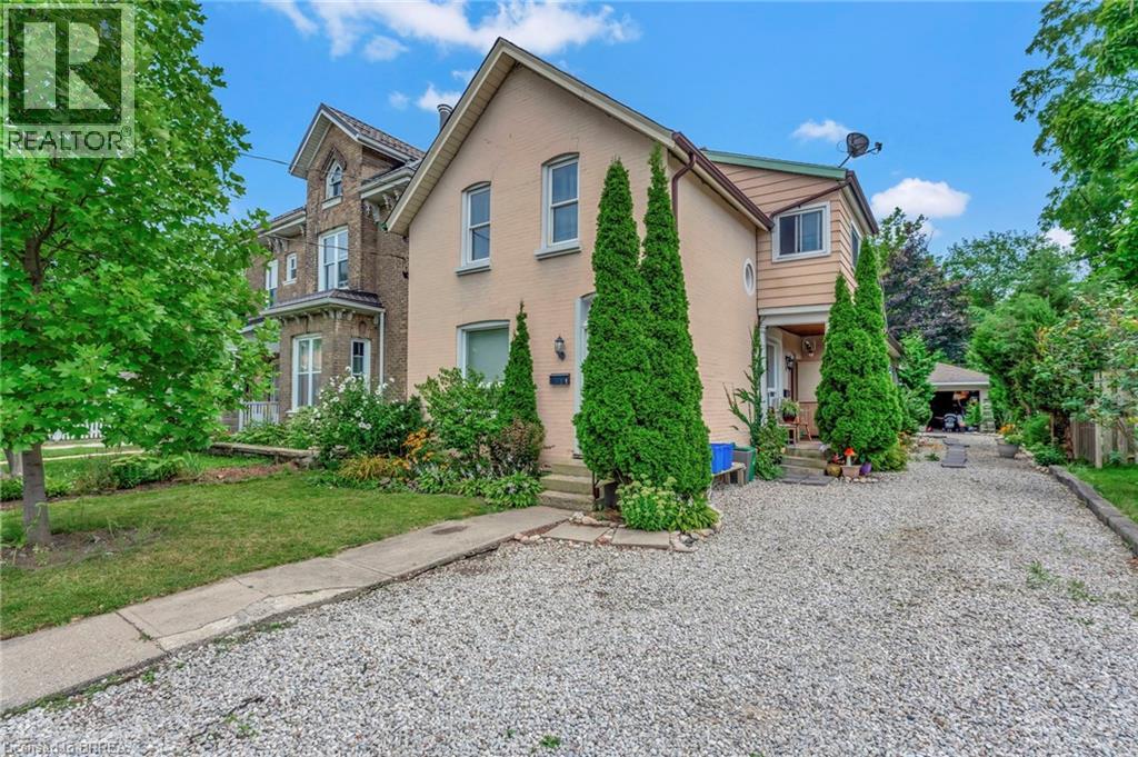 39 Port St, Brantford, ON N3S 1Y3